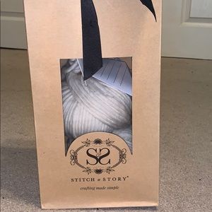 Circle scarf knitting kit by “Stitch and Story”